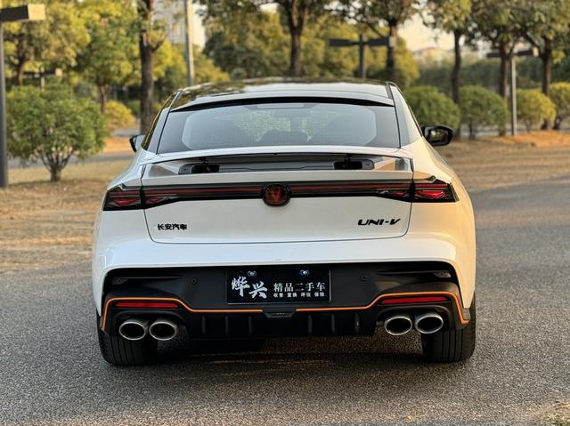 Certificated Pre-Owned Changan UNI-V 2025 Third Generation 2.0T High-Powered Edition - u22438865