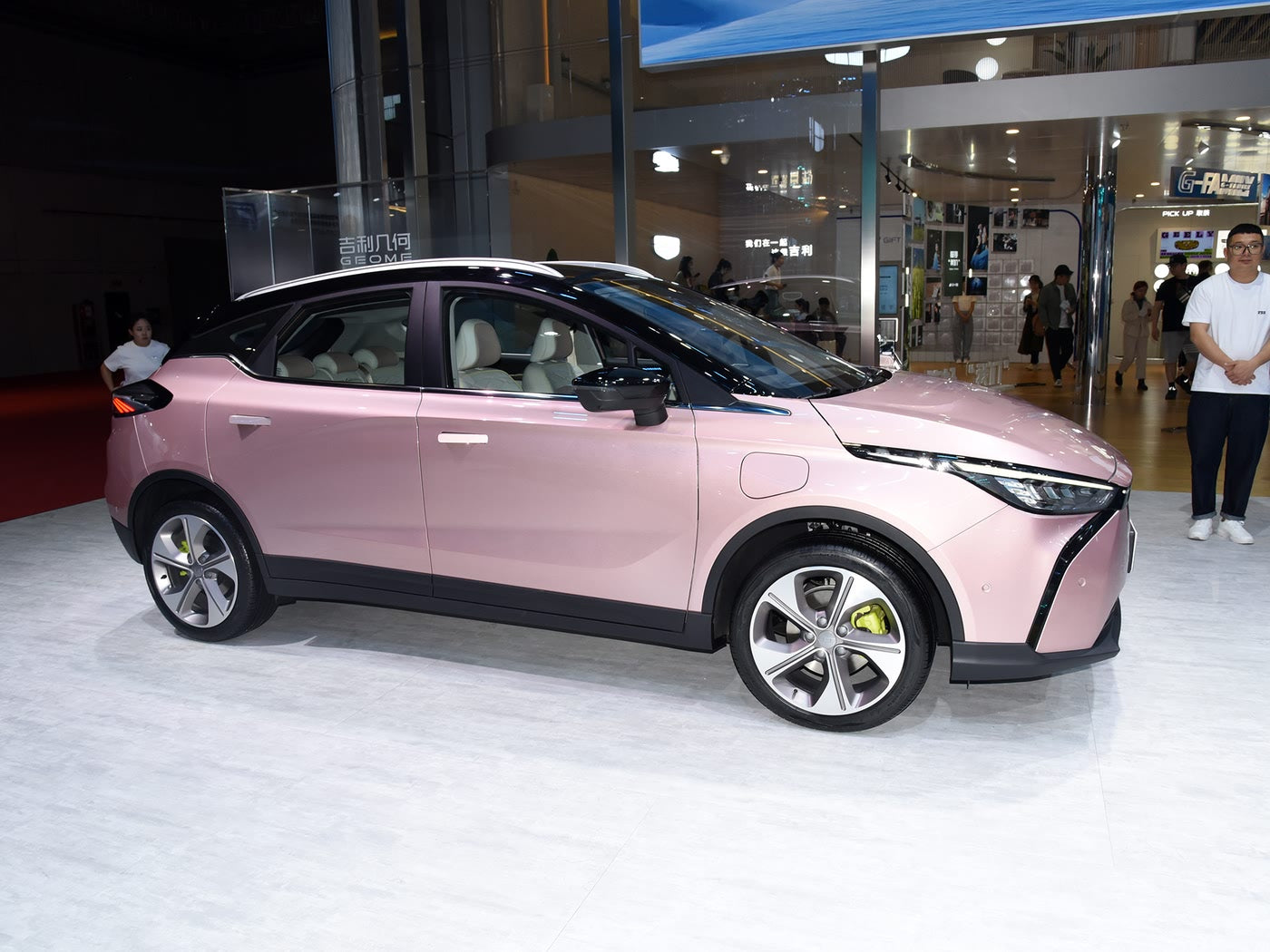 Geely Géométrie M6