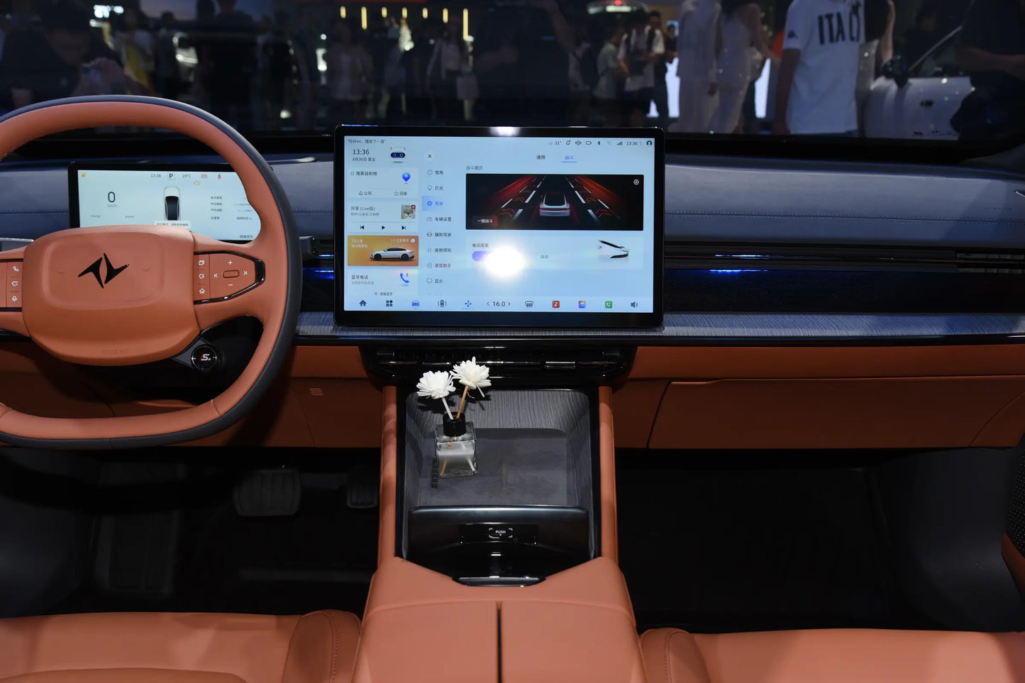 Dongfeng eπ007-Hybride REEV