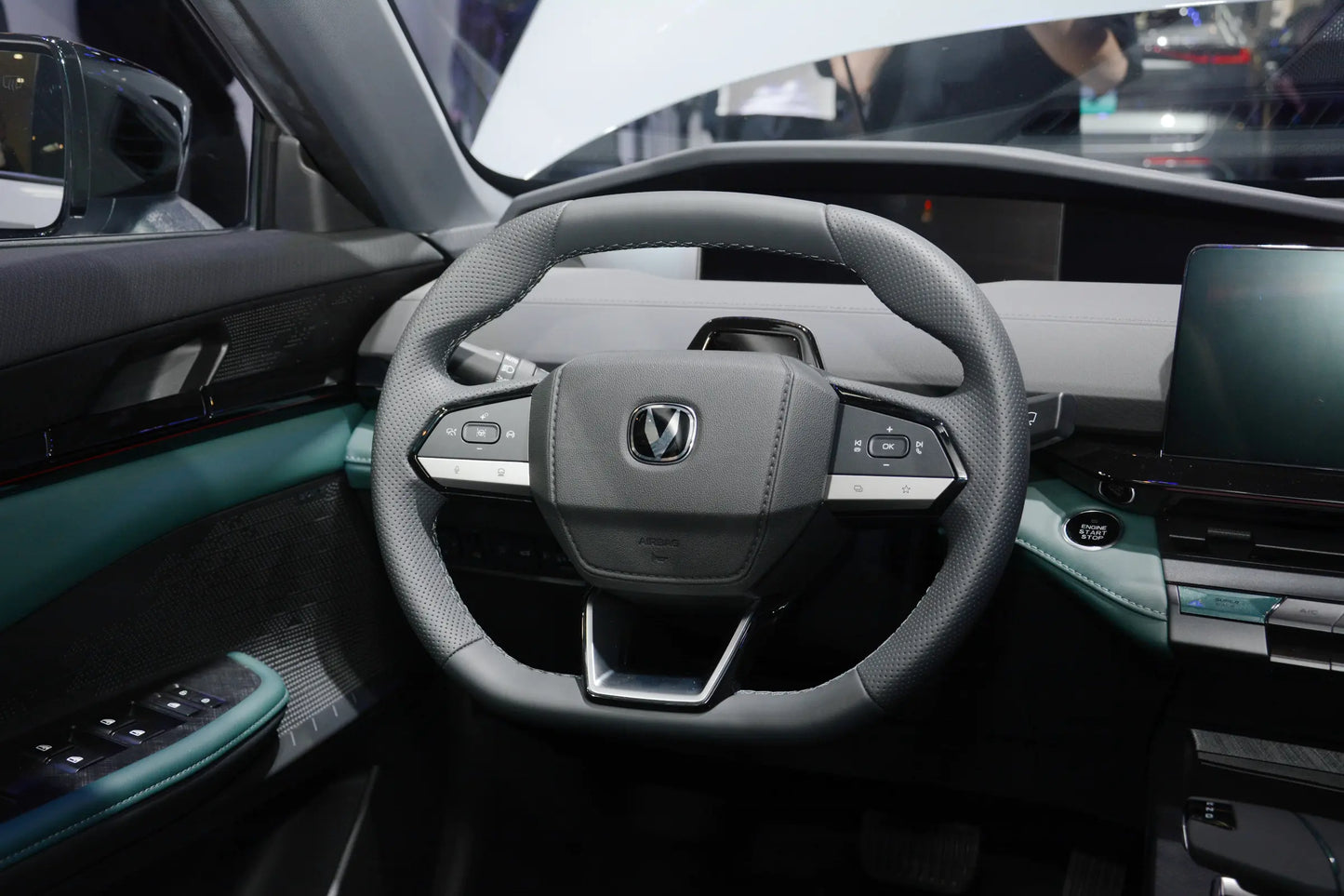 Changan Changan UNI-V Zhidian iDD -Hybride PHEV
