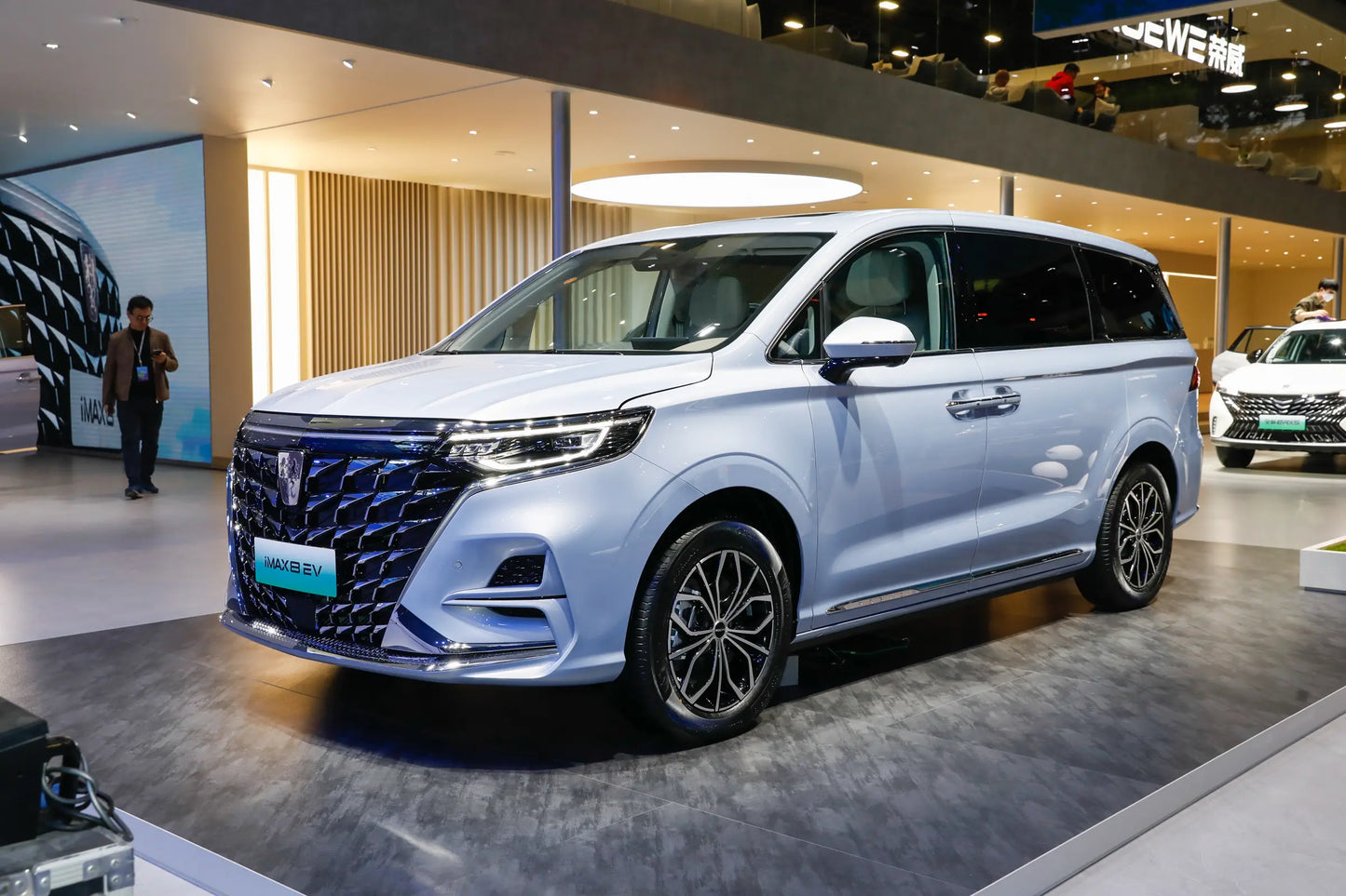سايك موتور رووي iMAX8 EV