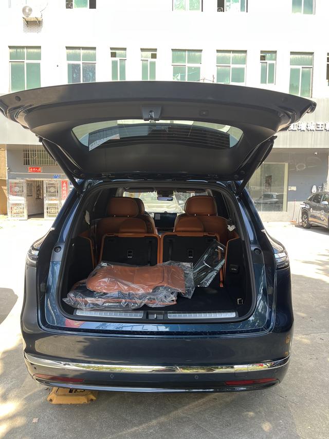 Certificated Pre-Owned Wenjie M7 2026 All-Electric Max Six-Seater Long-Range Version -u22451465