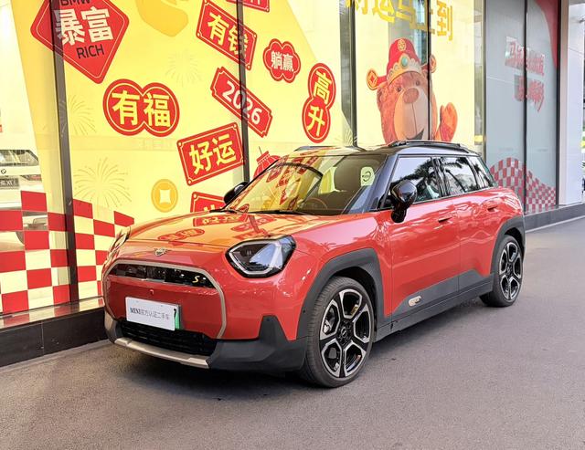 Certificated Pre-Owned Electric MINI ACEMAN 2024 ACEMAN SE Artist -u22431925