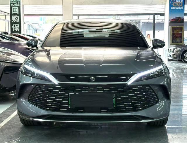 Certificated Pre-Owned BYD Qin L DM 2024 DM-i 120KM Transcendence Edition -u22685879