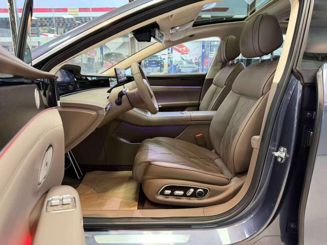 Pre-Owned AITO S9 2025 Extended Range Rear-Drive Ultra