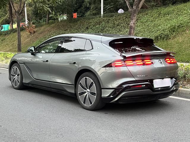 Certificated Pre-Owned Denza Z9GT DM 2024 Edition 1100 4WD Max Version -u22095340