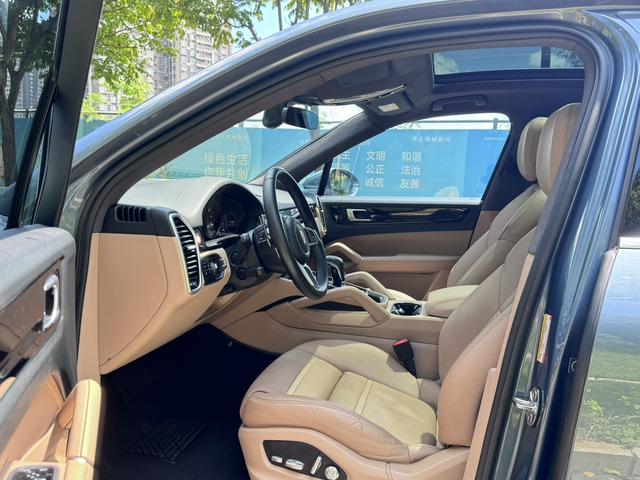 Certificated Pre-Owned Porsche Cayenne 2018 Cayenne 3.0T - u22310071