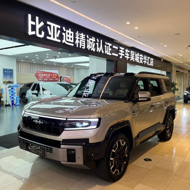 Certificated Pre-Owned Formula Leopard 8 2025 Brave and Intelligent Flagship Edition 7-Seater -u22111898