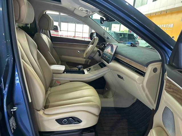 Pre-Owned Wenjie M7 2024 Ultra Five - Seat Four - Wheel Drive Intelligent Driving Edition