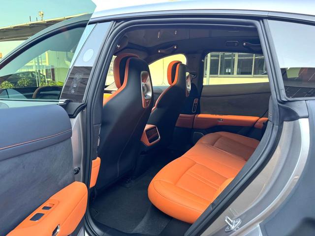 Certificated Pre-Owned Xiaomi YU7 2025 Ultra Long Range High-Performance Four-Wheel Drive Max Edition -u22560226