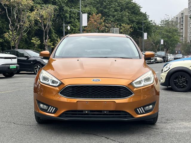 Certificated Pre-Owned Ford Focus 2015 Hatchback EcoBoost 180 Automatic Elite Edition - u22640542