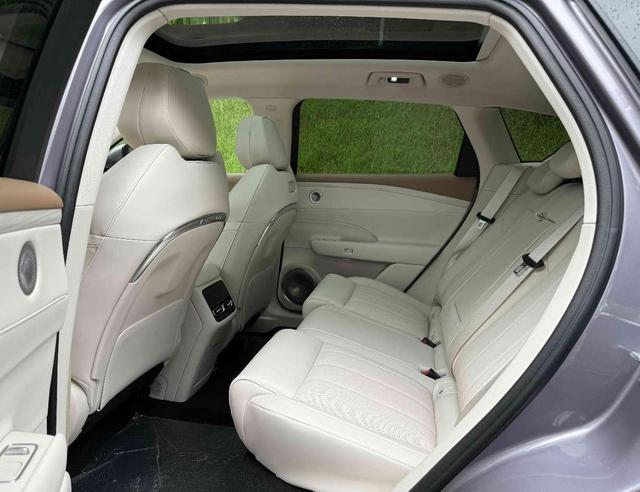 Certificated Pre-Owned VOYAH FREE 2025 Edition FREE+ Four-Wheel Drive Qiankun Version -u22095112