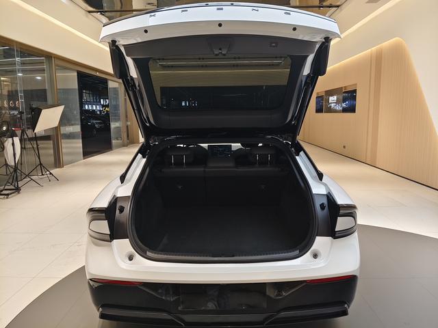 سيارة XPENG P7+ 2024 ذات المدى الطويل Maxu21976268 مستعملة معتمدة