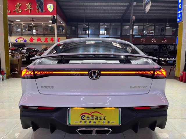 Certificated Pre-Owned Changan UNI-V Intelligent Electric iDD 2024 Model Blue Whale Intelligent Electric iDD 136km Intelligent Cool Version -u22075154