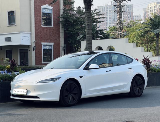 Pre-Owned Model 3 2023 Rear-Wheel Drive Version