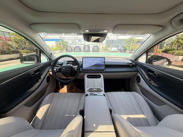 Pre-Owned AION RT 2025 Model 650 LiDAR Version