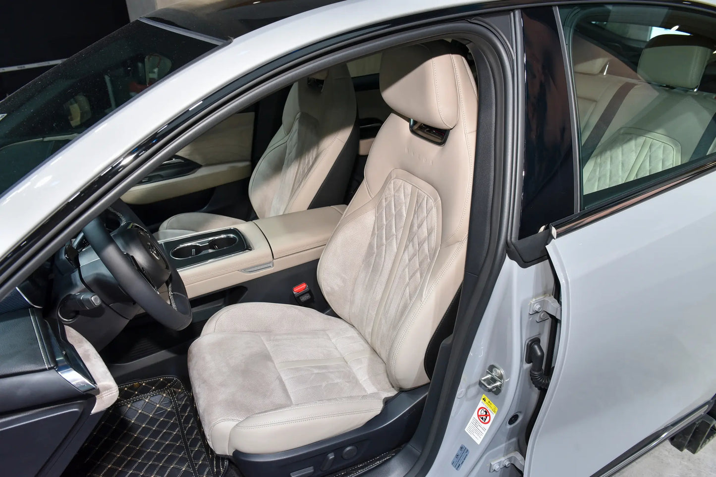 Mazda EZ-6-Hybride REEV
