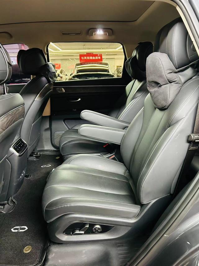 Pre - Owned 2022 Seres SF5 2WD Comfort Edition