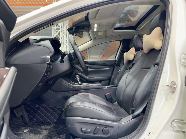 Certificated Pre-Owned Mazda 3 Axela 2021 2.0L Automatic Premium Edition - u22627338