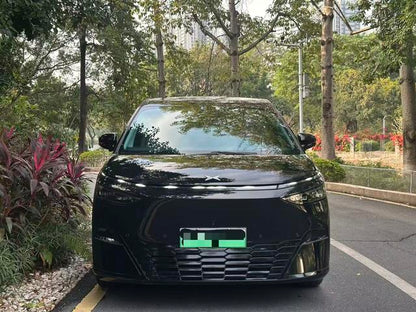 جهاز XPENG X9 2024 702 فائق المدى الاحترافي معتمد ومستعمل