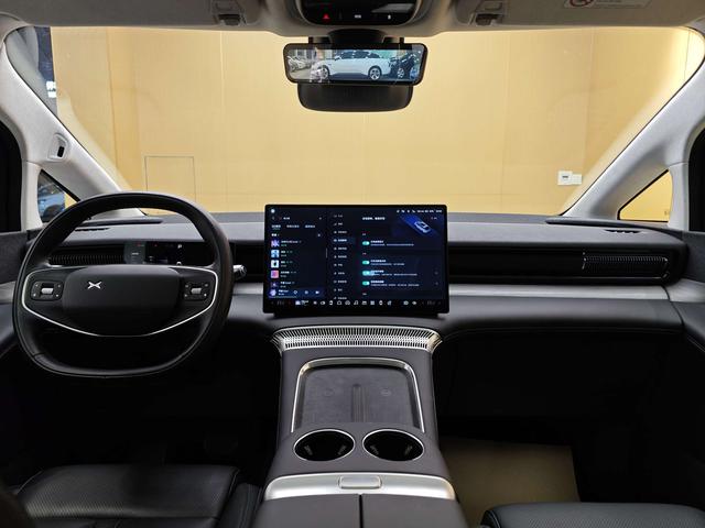 Certificated Pre-Owned XPENG X9 2024 610 Long Range Prou22205073