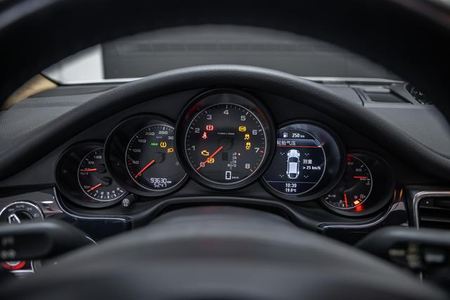 Certificated Pre-Owned Porsche Panamera 2014 Panamera 3.0T - u22451333