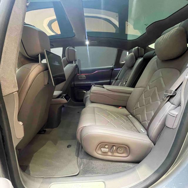 Pre-Owned NIO ET7 2024 Model 75kWh Executive Signature Edition