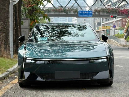 جهاز XPENG P7 2025 702 طويل المدى فائق الجودة، معتمد ومستعمل