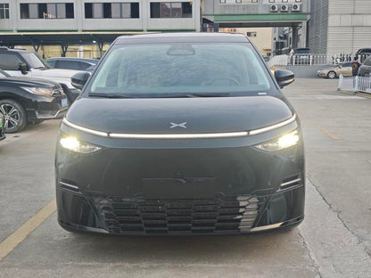 Certificated Pre-Owned XPENG X9 2025 All-Electric 650 Long Range Max-u21687216