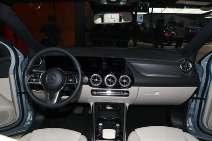 Pékin Benz EQA