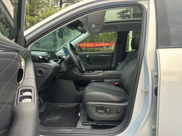 Pre-Owned AION V 2024 Model Tyrannosaurus 520 Smart Luxury Version