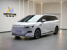 Certificated Pre-Owned XPENG X9 2025 All-Electric 650 Long-Range Maxu21717519