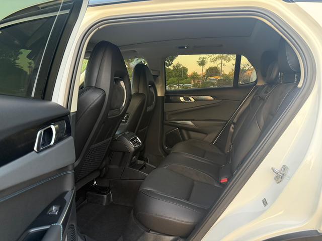 Certificated Pre-Owned Lynk & Co 01 EM-P 2019 1.5T Jin Lite China VI -u21910284