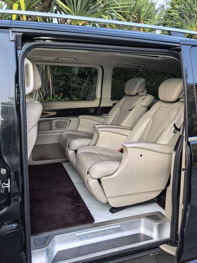 Certificated Pre-Owned Mercedes-Benz V-Class 2016 V 260 L Exclusive Long Wheelbase Version - u22058261