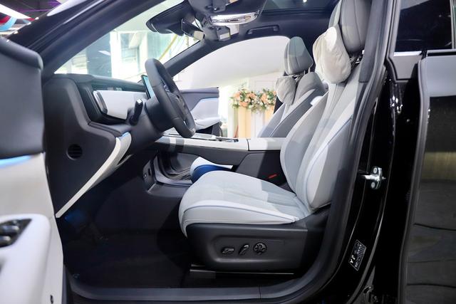 Certificated Pre-Owned VOYAH Zhiyin 2024 Long Range Super Charging Edition -u22731990