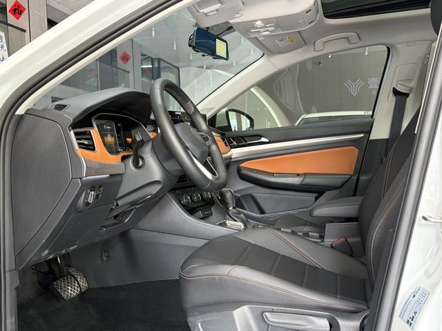 Certificated Pre-Owned Bora 2023 200TSI DSG Enjoyable Drive Edition - u22553738