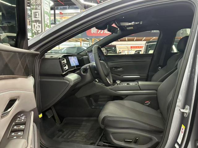 Certificated Pre-Owned BYD Qin L DM 2024 DM-i 120KM Transcendence Edition -u22685879