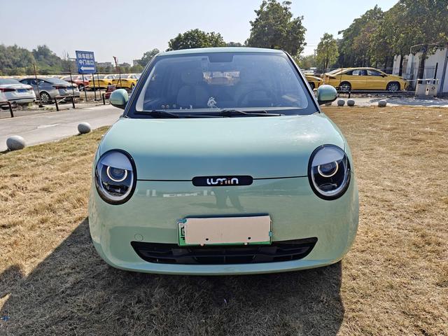 Certificated Pre-Owned Changan Lumin 2022 210km Sweet Edition