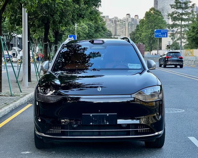 Certificated Pre-Owned Wenjie M9 2024 Extended-Range Ultra Six-Seater Edition -u22715827