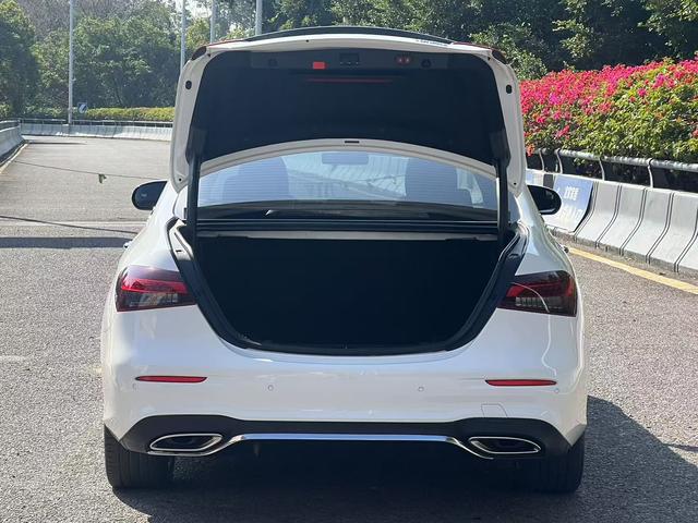 Certificated Pre-Owned Mercedes-Benz E-Class 2021 Restyled E 300 L Luxury Sports Sedan - u22348733