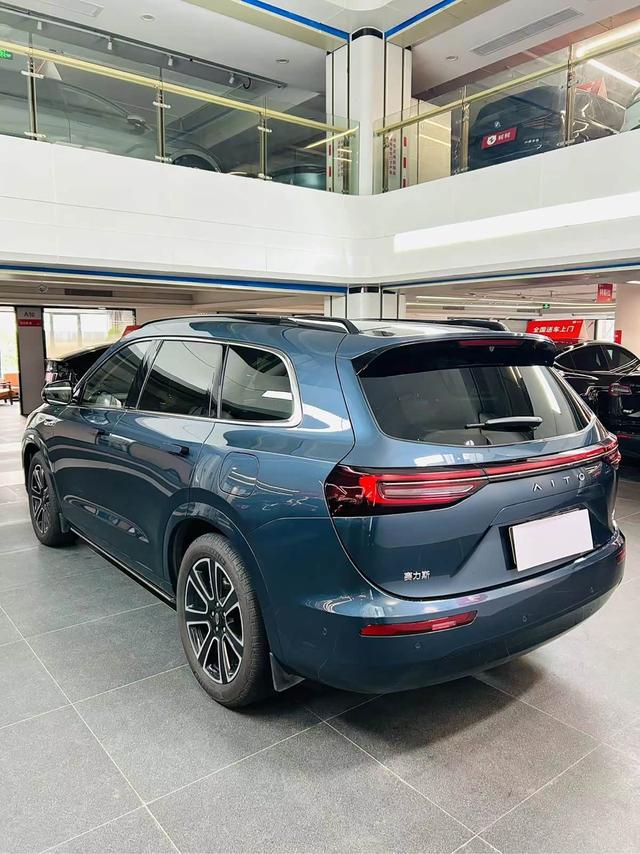 Pre-Owned AITO M7 2024 Ultra 5-Seat 4WD Intelligent Edition