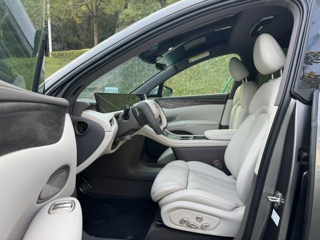 Certificated Pre-Owned IM LS7 2025 Refreshed Edition Ultra -u22486808