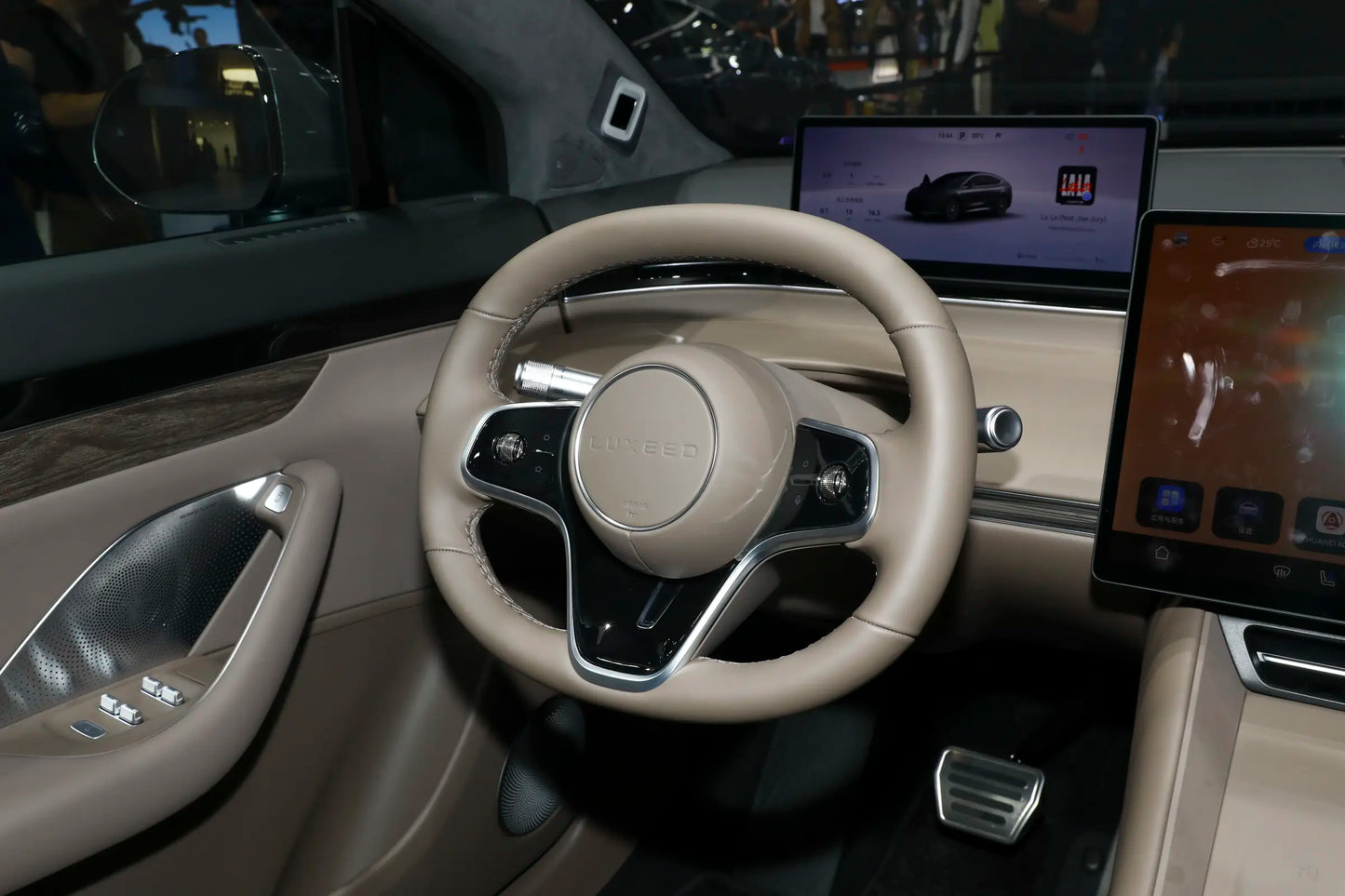 Chery LUXEED R7-Hybride REEV