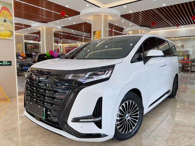 Certificated Pre-Owned Denza D9 DM 2022 Edition 970 Four-wheel Drive Prestige Model -u22069928