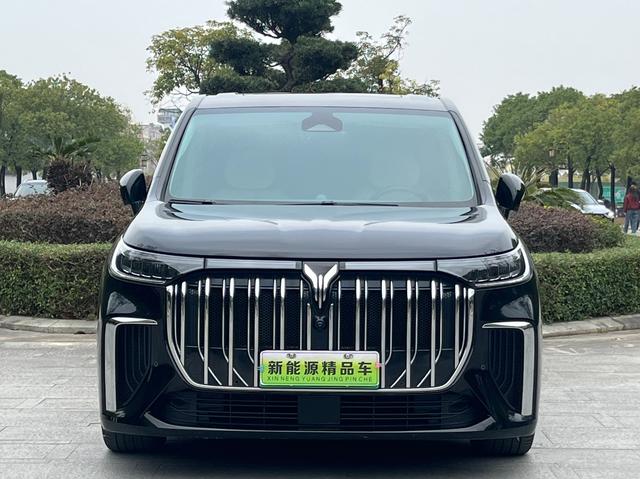 Certificated Pre-Owned VOYAH Dreamer PHEV 2024 Ultra Long Range Flagship Edition -u22115000