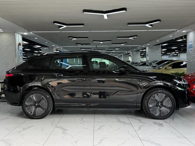 Pre-Owned VOYAH Zhiyin 2024 4WD Global Version