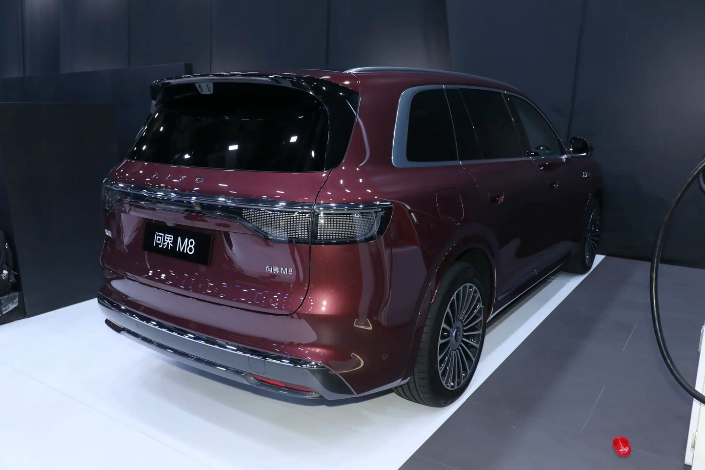 Seres Auto AITO M8-Hybride REEV