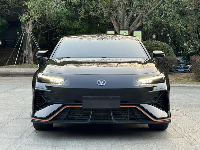 Certificated Pre-Owned Changan UNI-V 2025 Third Generation 2.0T Jinqing Edition - u22116100