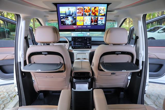 Certificated Pre-Owned XPENG X9 2024 702 Ultra Long Range Pro-u21928612