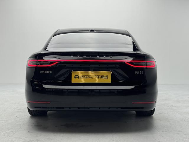 Certificated Pre-Owned Skyworth Enjoy Bound S9 2024 All-Electric Four-Wheel Drive Ultra